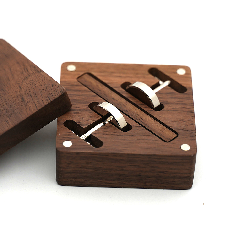 مجموعة إكسسوارات العريس الخشبي - مراجعة Cufflink Box Set وسعره