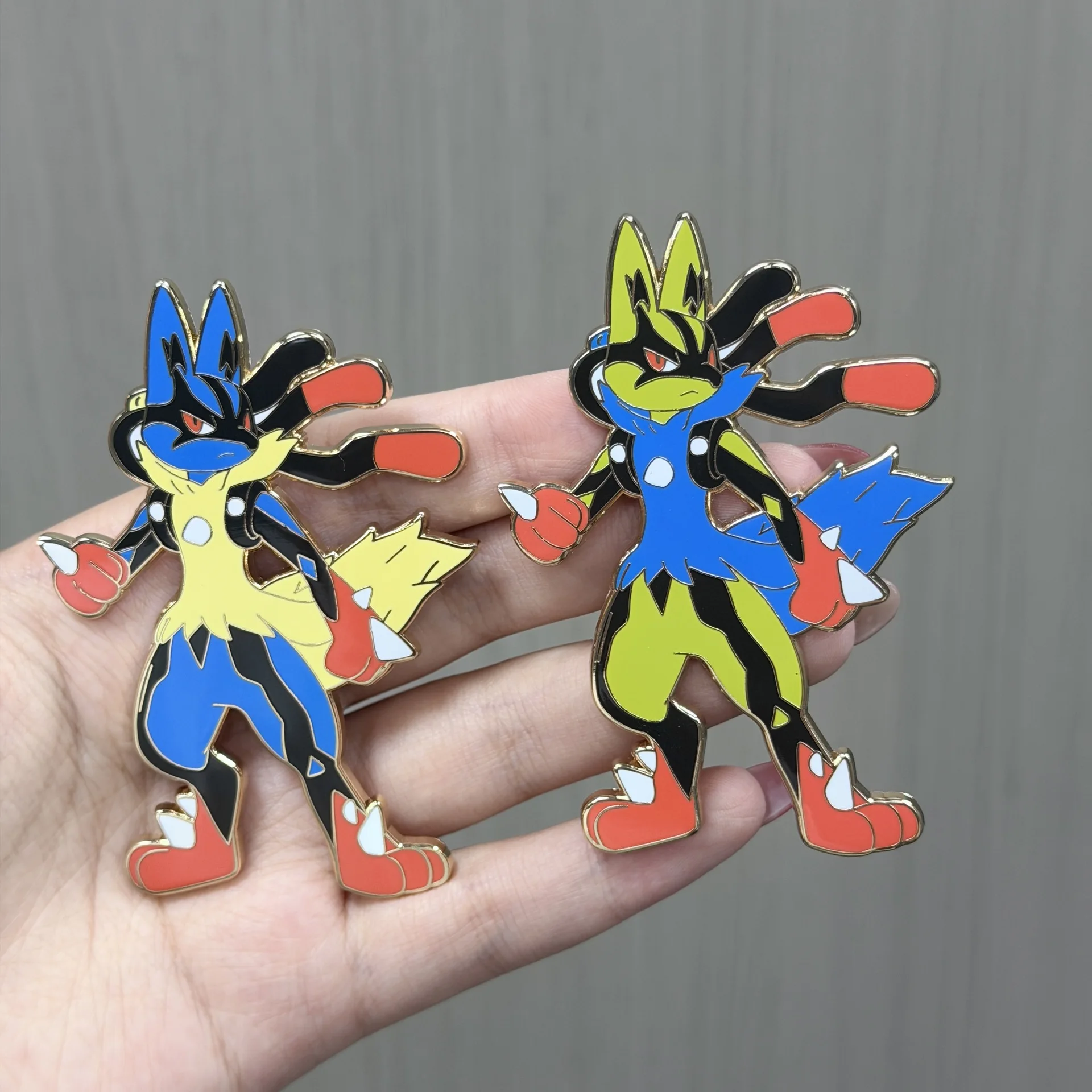 دبوس مينا صلب بتصميم كرتوني لط - مراجعة Lapel Pin Enamel وسعره